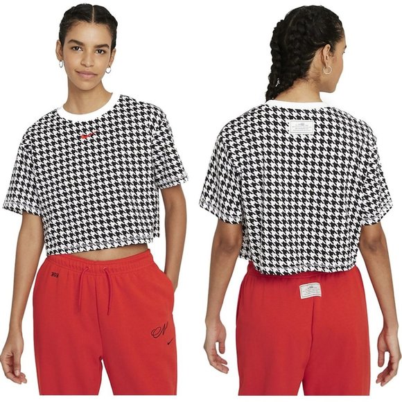 Nike Tops - NWT Women's Nike Sportswear Icon Clash Top